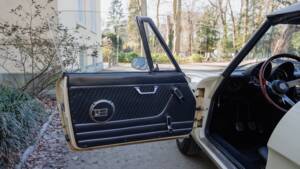 Image 22/58 of Alfa Romeo 2000 Spider Veloce (1977)