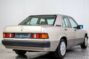 Bild 14/50 von Mercedes-Benz 190 D 2.5 Turbo (1989)