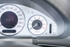 Bild 17/50 von Mercedes-Benz E 320 T 4MATIC (2004)