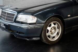 Bild 4/45 von Mercedes-Benz C 230 Kompressor T (1999)