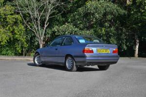 Imagen 22/47 de BMW 328i (1995)