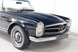Image 26/40 de Mercedes-Benz 250 SL (1967)