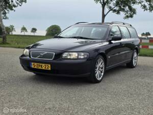 Bild 3/23 von Volvo V 70 2.4 (2003)