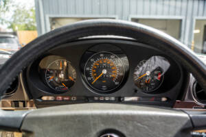 Image 38/59 of Mercedes-Benz 300 SL (1989)