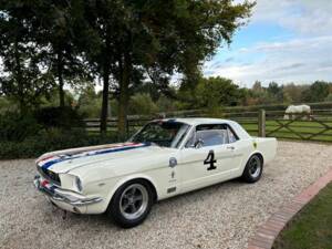 Imagen 6/9 de Ford Mustang Notchback (1965)