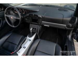 Bild 12/30 von Porsche 911 Carrera (2003)