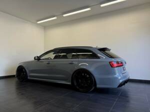 Bild 8/28 von Audi RS6 Avant Performance (2017)
