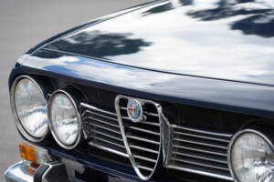 Image 31/99 of Alfa Romeo 1750 Berlina (1971)