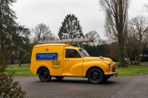 Image 18/50 of Morris Minor Van (1971)