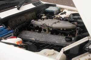 Image 46/50 of BMW 320i (1987)