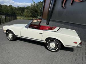 Immagine 18/50 di Mercedes-Benz 280 SL (1968)