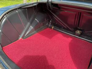 Immagine 18/39 di Mercedes-Benz 220 S (1957)