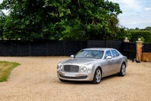 Image 39/50 of Bentley Mulsanne (2011)