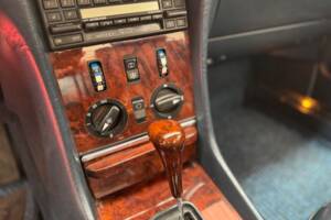 Image 22/34 of Mercedes-Benz 420 SL (1987)