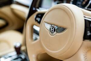 Image 34/50 of Bentley Mulsanne (2011)