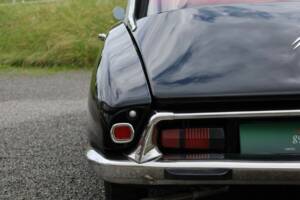 Image 5/37 of Citroën ID 19 (1964)