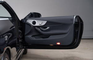 Bild 19/41 von Mercedes-Benz C 300 (2023)