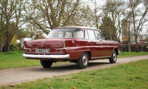 Image 3/50 of Mercedes-Benz 220 (1967)