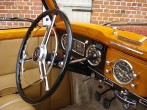 Mercedes-Benz 220 Cabriolet B (W 187) 1951