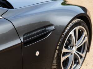 Bild 21/84 von Aston Martin V12 Vantage (2010)