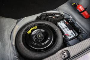 Image 17/41 of Jaguar XJR (2008)