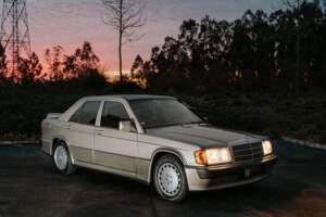 Image 1/69 de Mercedes-Benz 190 E 2.3-16 (1988)