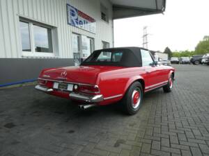 Image 4/27 of Mercedes-Benz 280 SL (1969)