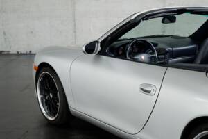 Afbeelding 21/50 van Porsche 911 Carrera (2000)