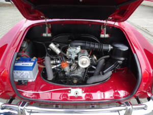 Image 28/63 of Volkswagen Karmann Ghia 1500 (1971)
