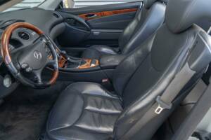 Image 7/8 de Mercedes-Benz SL 500 (2006)