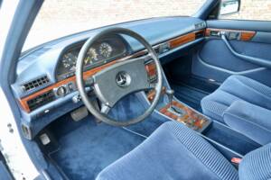 Bild 33/50 von Mercedes-Benz 380 SEL (1983)