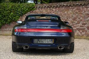 Image 41/50 of Porsche 911 Carrera 4S (2004)