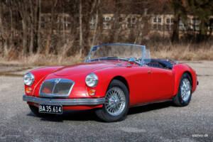 Image 2/43 of MG MGA 1600 (1960)