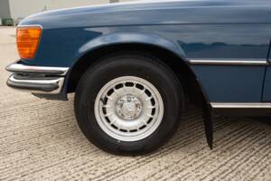 Immagine 25/31 di Mercedes-Benz 280 SE (1980)