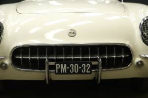 Image 23/50 of Chevrolet Corvette (1954)