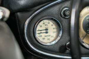 Image 41/43 of Austin-Healey 3000 Mk II (BJ7) (1963)