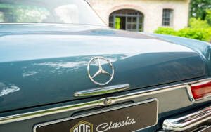 Bild 21/47 von Mercedes-Benz 280 SE (1969)