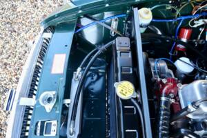 Image 35/50 of MG MGB (1974)
