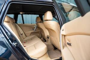 Imagen 48/65 de BMW 545i Touring (2005)