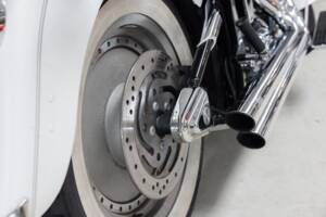 Image 33/34 of Harley-Davidson DUMMY (2002)