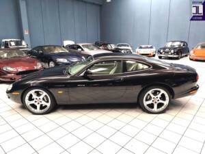 Bild 5/65 von Jaguar XKR (1998)