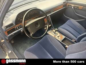 Image 10/15 of Mercedes-Benz 300 SE (1991)