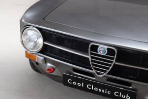 Imagen 22/36 de Alfa Romeo Giulia 1600 GT Junior (1973)