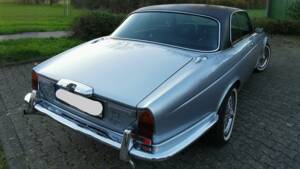 Image 2/15 of Jaguar XJ 6 C 4.2 (1977)
