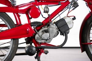 Immagine 30/50 di Moto Guzzi Motoleggera 65 (1951)
