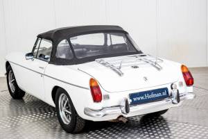 Bild 24/50 von MG MGB (1973)