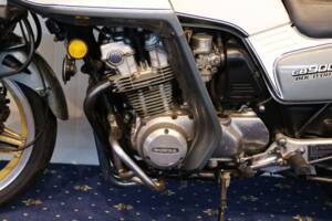 Bild 19/21 von Honda CB 900 F2 (1982)