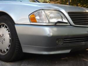 Image 13/50 de Mercedes-Benz SL 280 (1995)