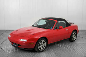Immagine 47/50 di Mazda MX-5 1.6 (1990)
