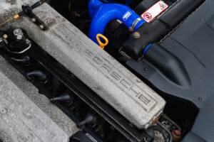Image 18/45 of Audi RS2 Avant (1994)